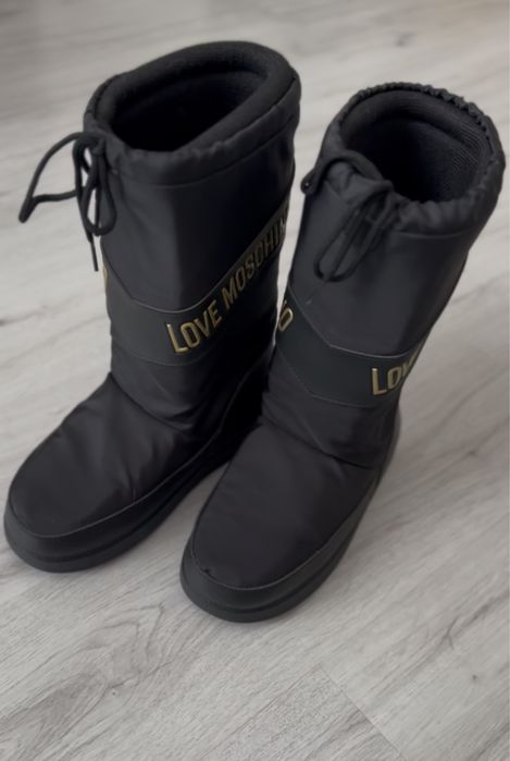 Дамски апрески Love Moschino, номер 41/42