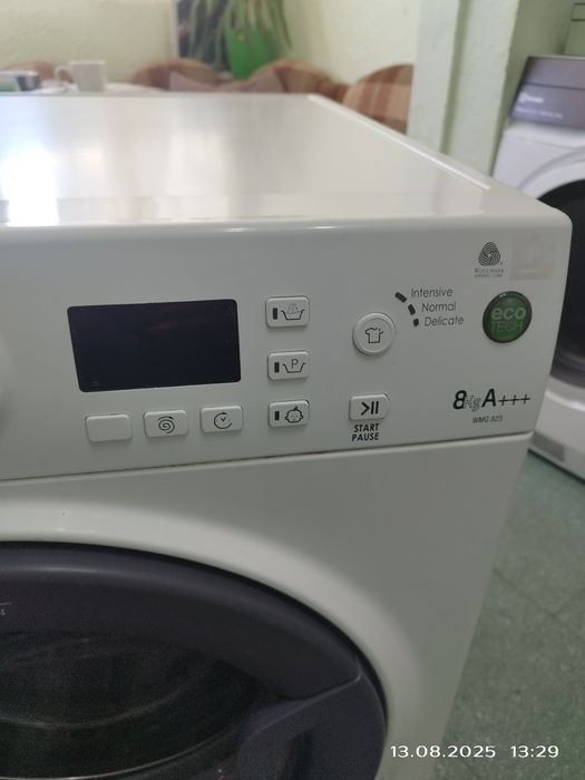 Продавам пералня Ariston Hotpoint 8 кг