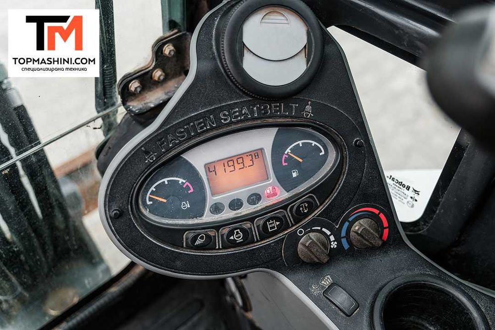 Мини багер Bobcat E25 EM