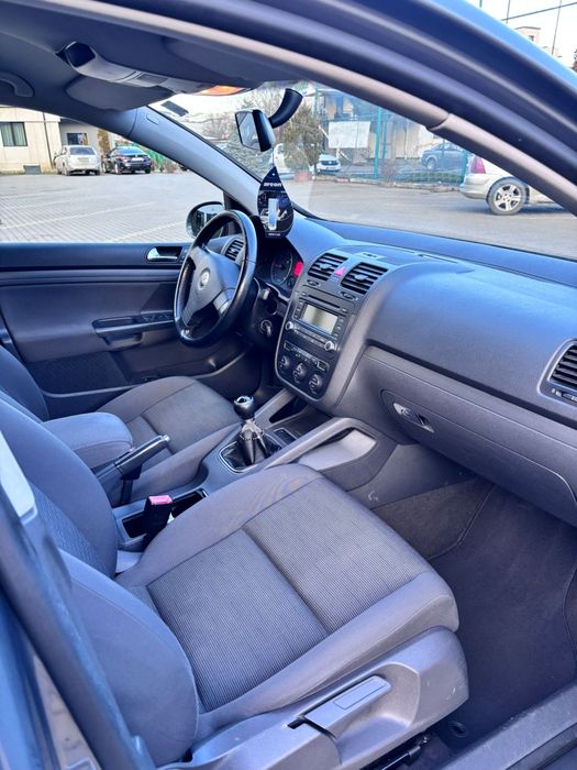 Volkswagen Golf V