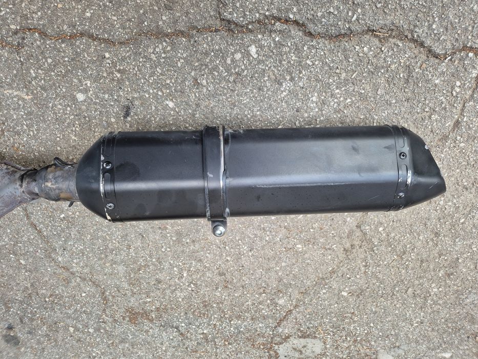 Спортно гърне и генерация AK550 Kymco