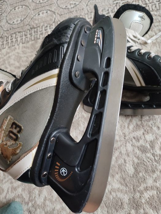 Продам коньки для мальчика