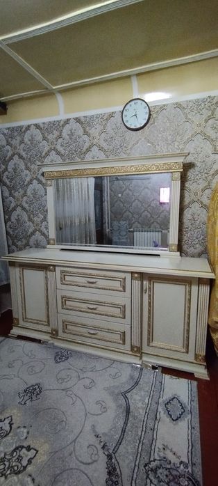 Камод для гостиной  из Шпона