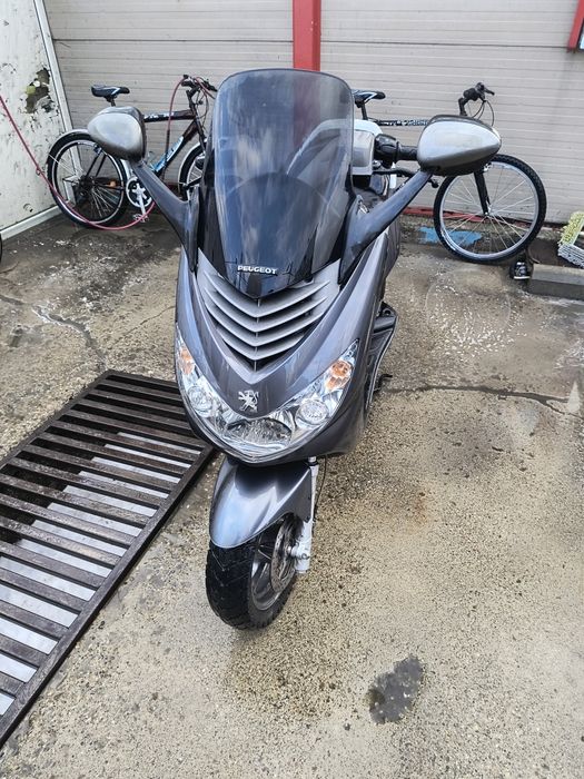 Vând scuter Peugeot de 49cc