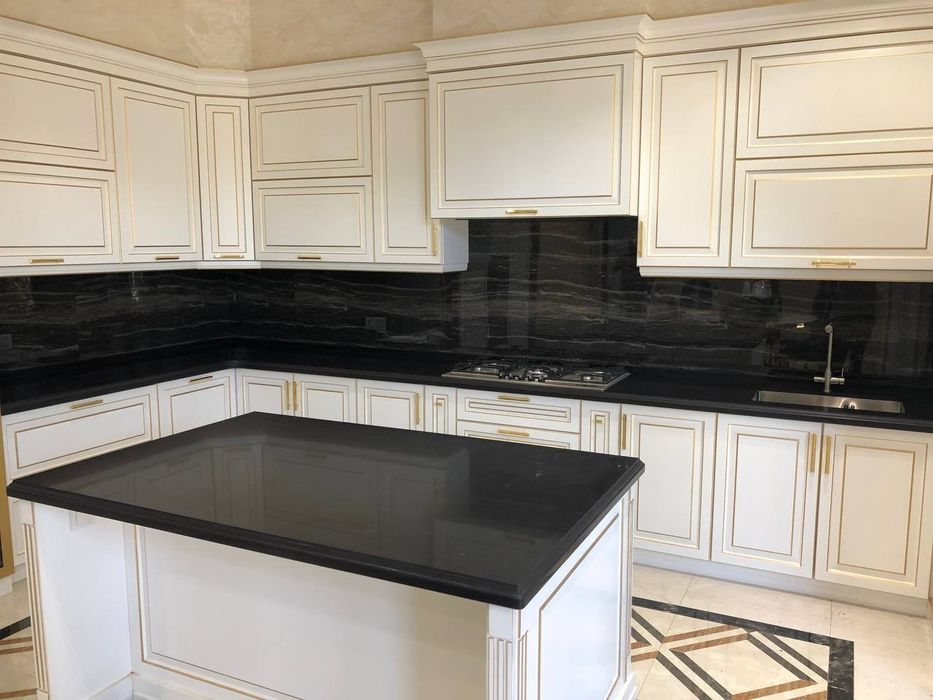 кухне мебель неоклассика