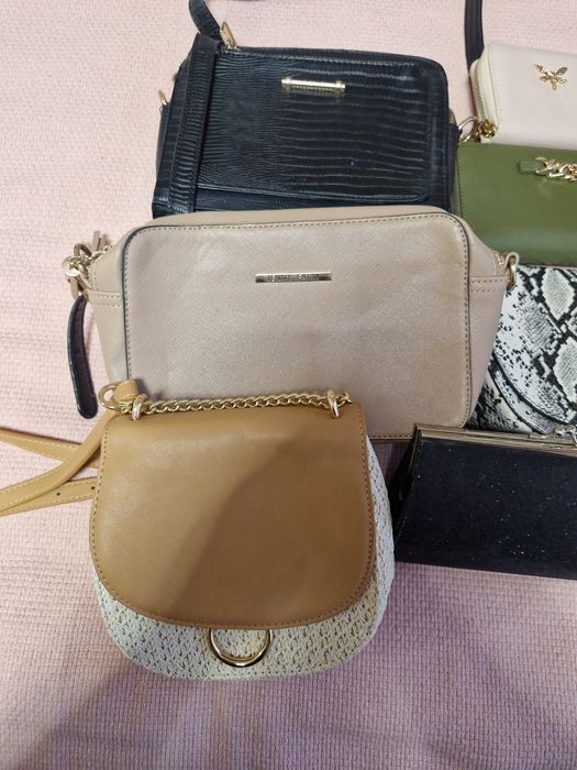 Чанти, раници всичко за 19евро