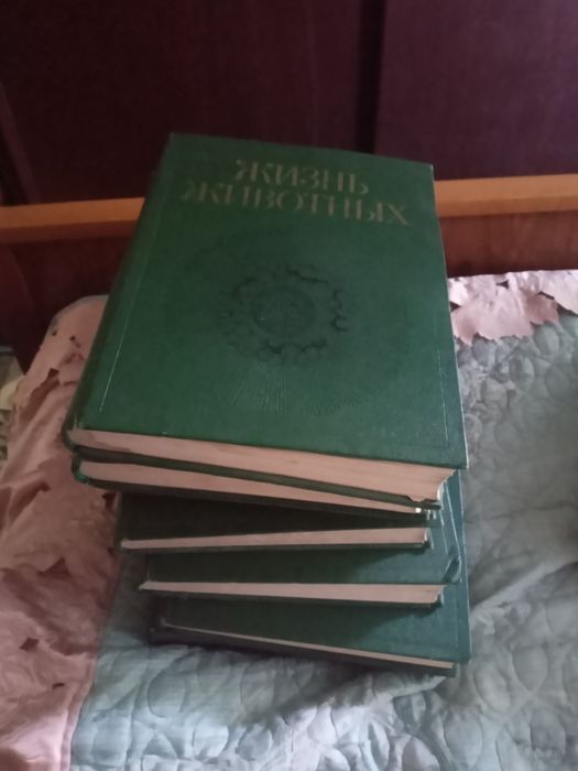 Продам книги в хорошем состояние