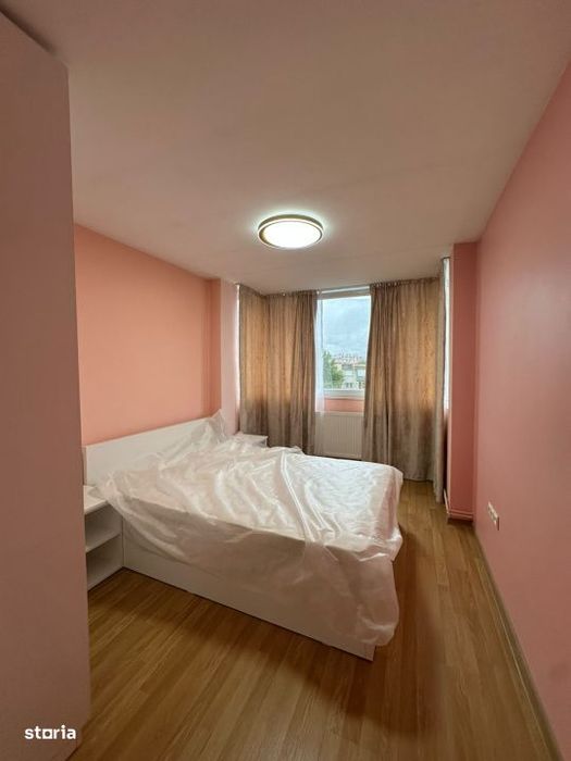 Apartament cu 4 camere de inchiriat  , 98 mp, Bd. Regele Mihai 1