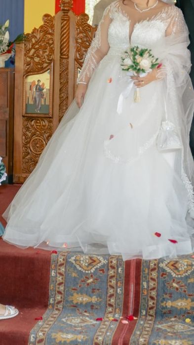 Vand rochie de mireasa