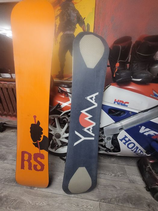 Продам сноуборды и ботинки с крепежами