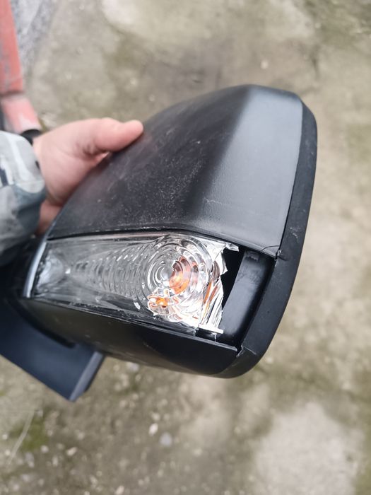 Странично огледало за Fiat doblo 2010г