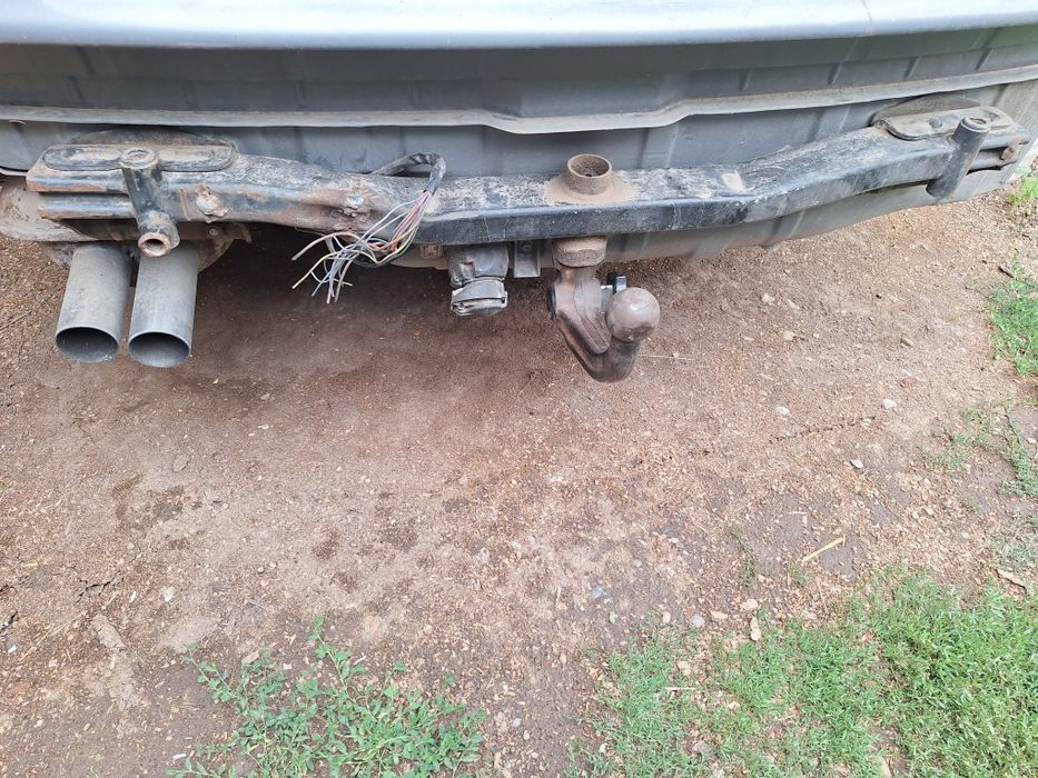 Теглич за BMW Е36 седан