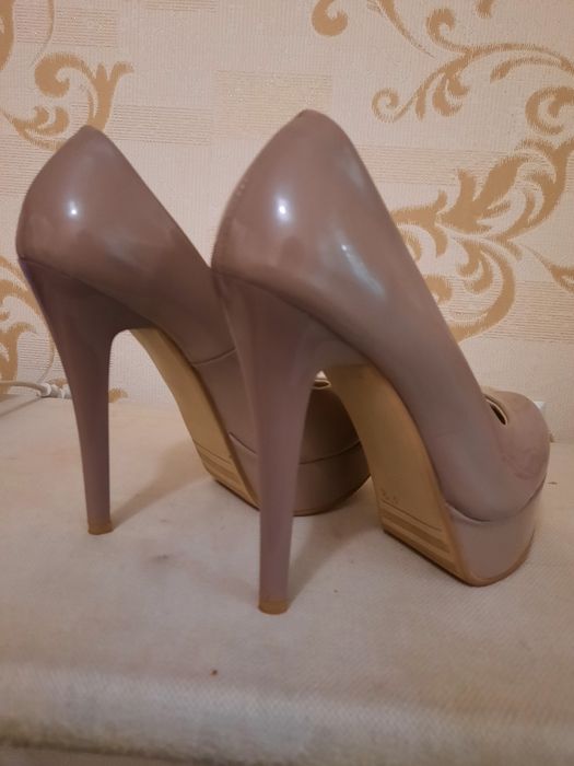 Продам туфли, лабутены, босоножки