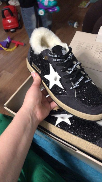 Новые стильные кеды. Очень удобные