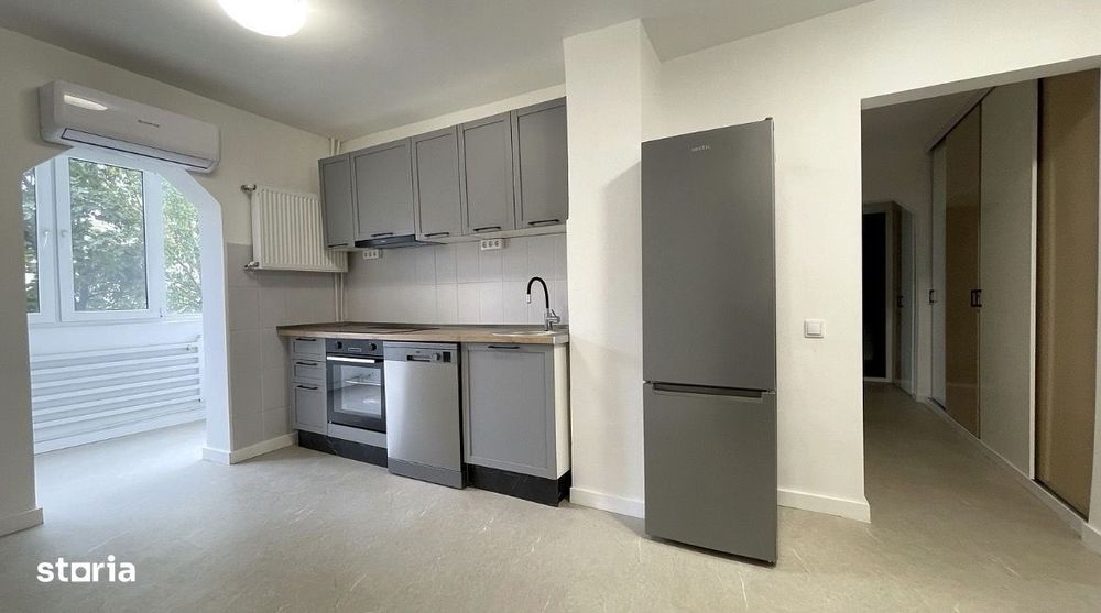 Apartament 3 camere, Decebal, Etaj 2