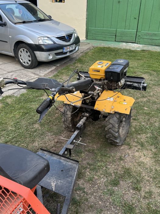 Motocultor progarden 18 cai cu remorca si freze