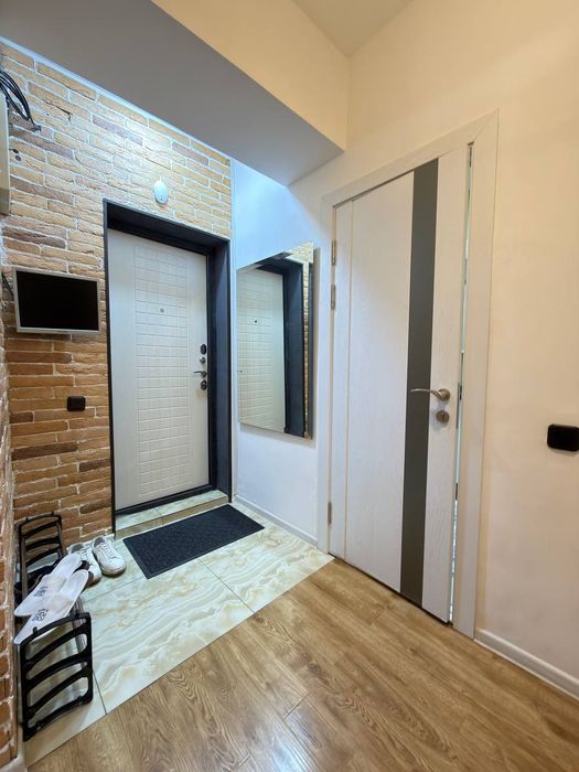 Квартира продается 2/8/9 на Ойбеке