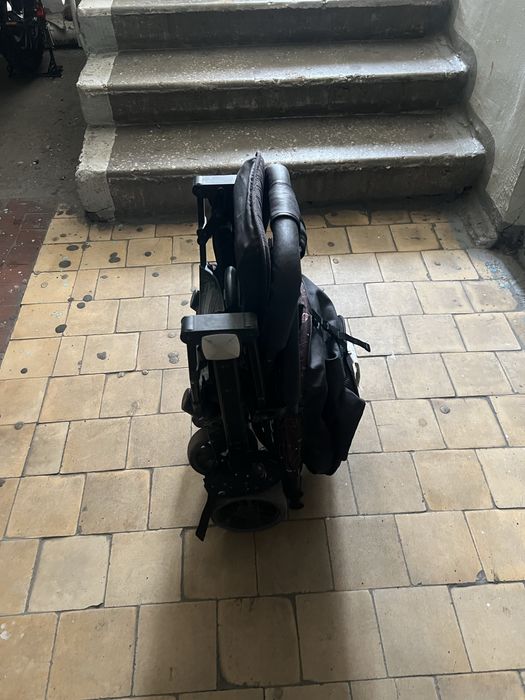 Коляска детска в хорошем состояние