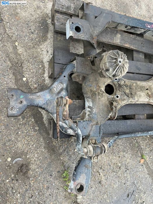 Punte Jug Calandru Fata Suport Motor Mercedes Vito Viano W639 2.2 CDI 2003 - 2014