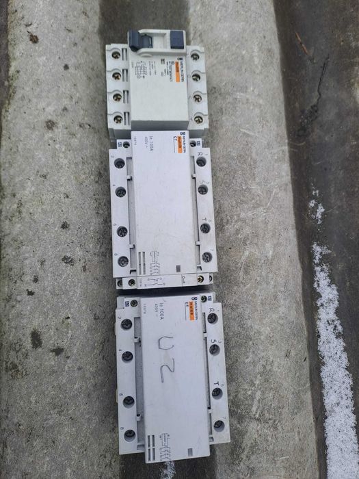 Contactori Merlin Gerin