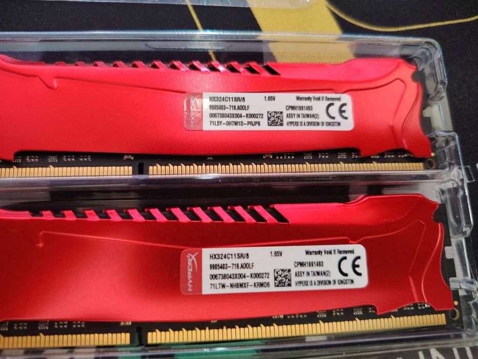 Рам Памет Kingston HyperX Savage Red 2x8GB 16GB DDR3, 2400MHz, CL11, 1.65V