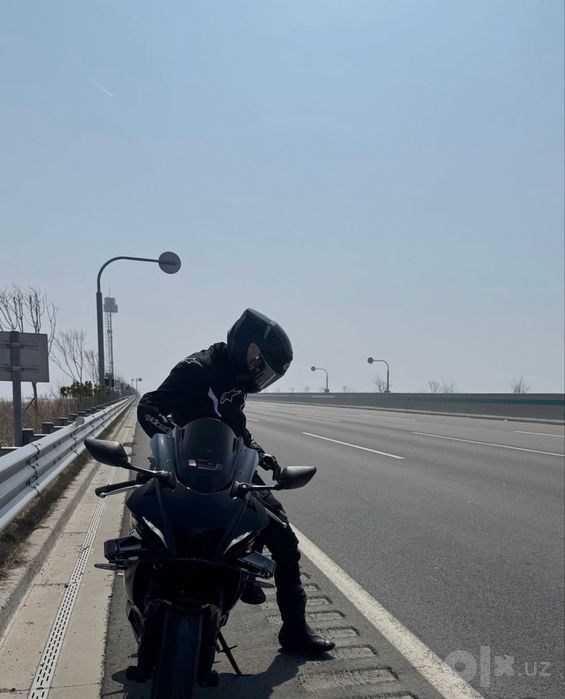 Yamaha R7 (2022)