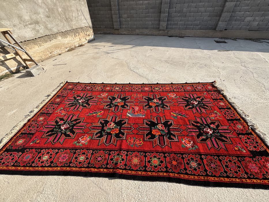 Этно кілем сатылады