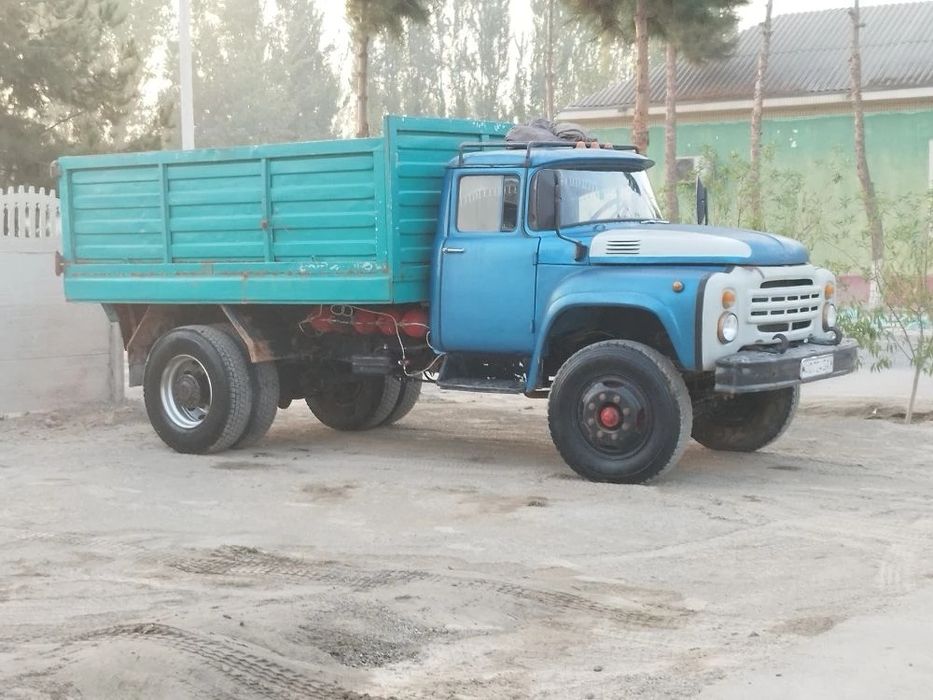 Zil 130 sotiladi
