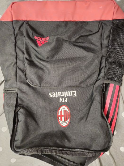 Tricouri originale,manusi portar,ghiozdan