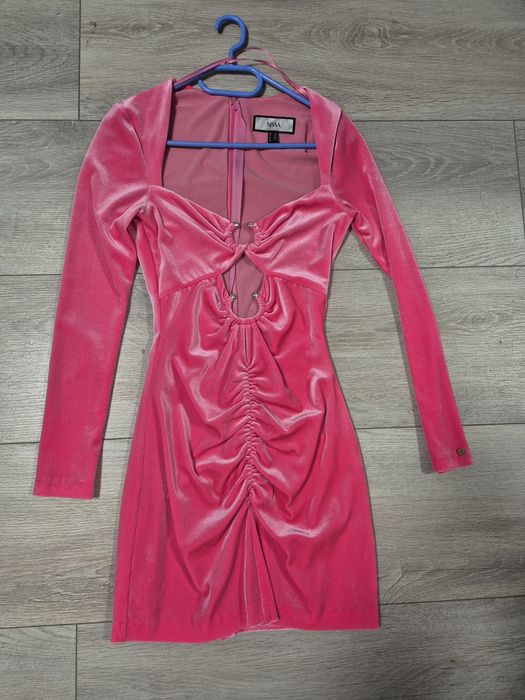 Rochie Nissa roz