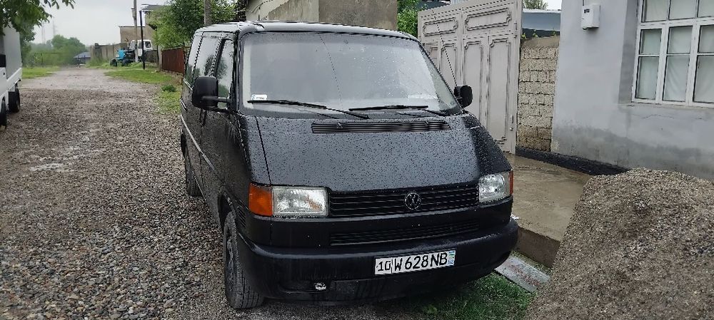 Срочно продам Фольксваген Транспортер т4 1999 года выпуска.
