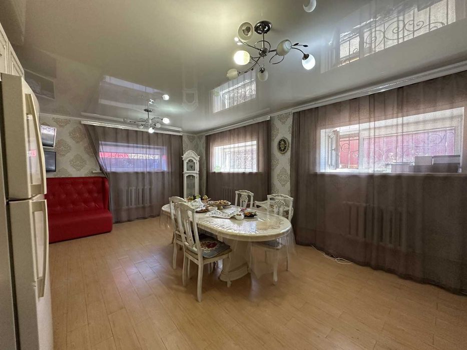 Продажа 2-этажного дома район Софии