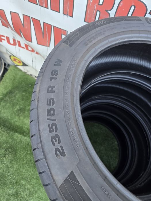 Set 235 55 19  255 50 19 continental