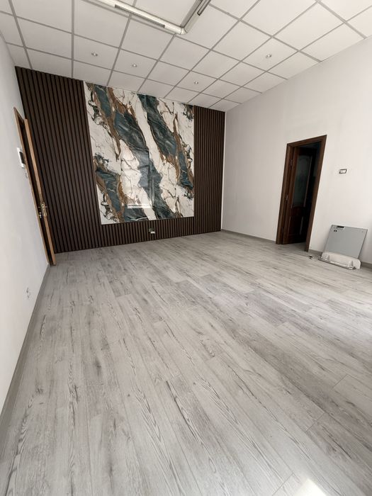 Birouri de inchiriat in cladirea BCR