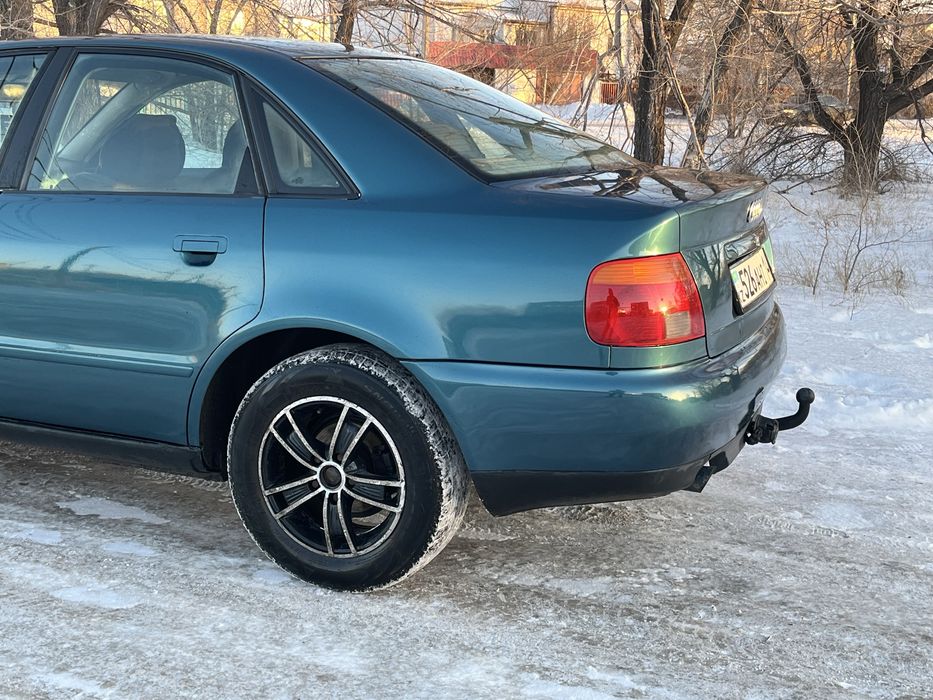 Audi a4 b5 1.8 торг есть