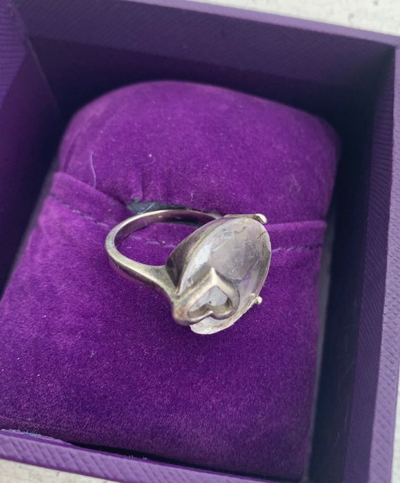 Сребърен пръстен 925  с камък и сърце