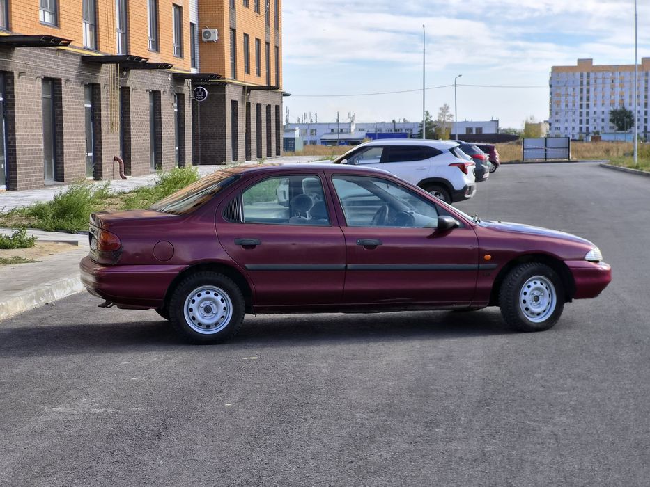 Продам Mondeo 1.8