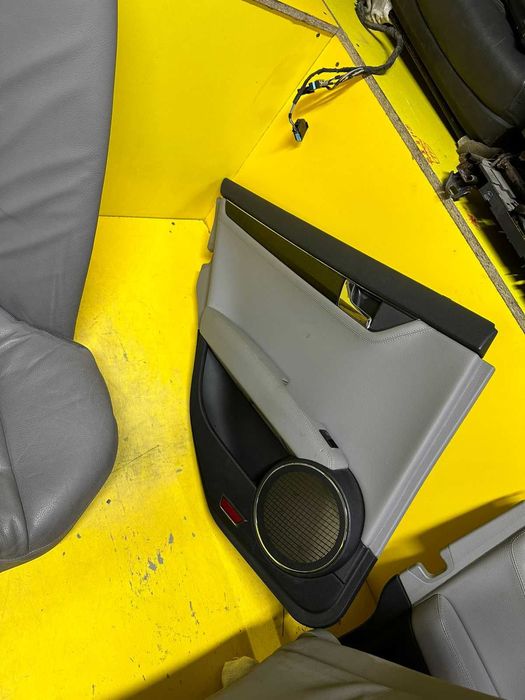 Сиденье W204 Mercedes-Benz