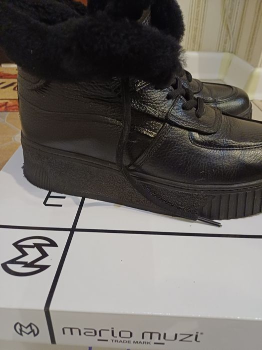 Зимние женские ботинки