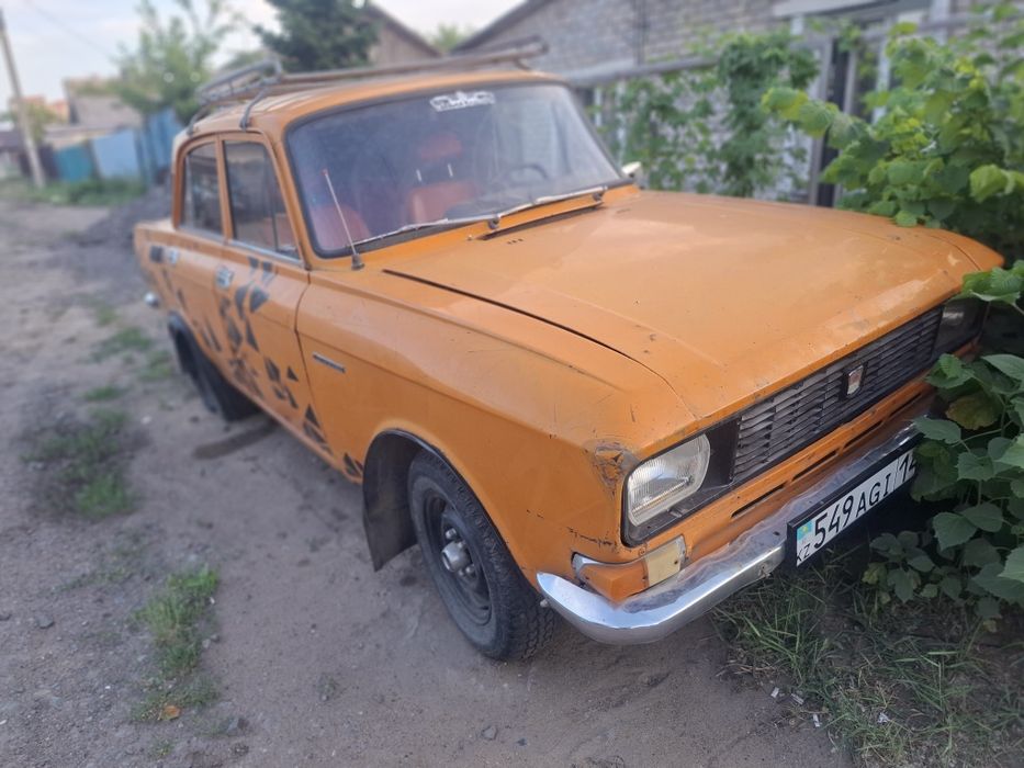 Продам автомобиль москвич