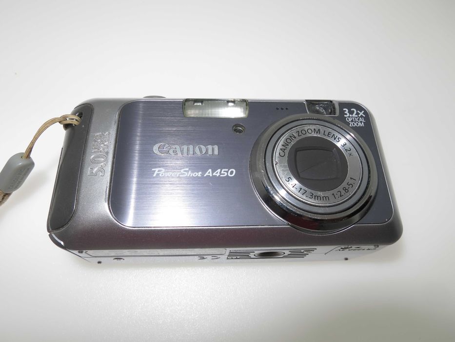 Canon PowerShot A450 компакен цифров фотоапарат, дигитална камера, в чудесно състояние - работи отлично!