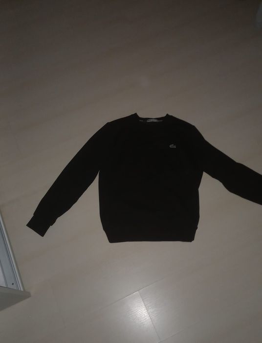 Vând bluza lacoste