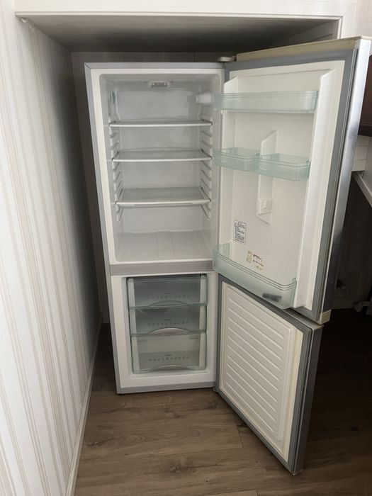 Холодильник Haier рабочий