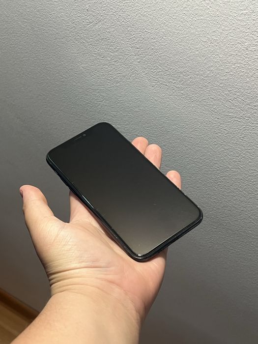 Vand iPhone 11 Pro fara face id,baterie 100%,capac fisurat,Lipsa lentila camera