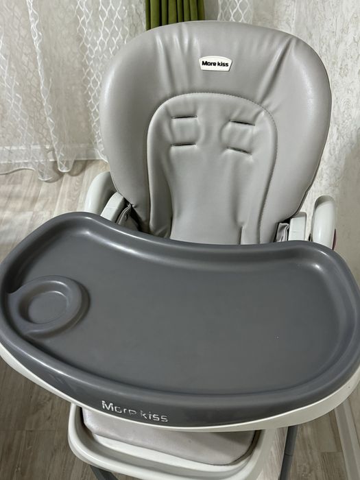 Детский стульчик для кормления