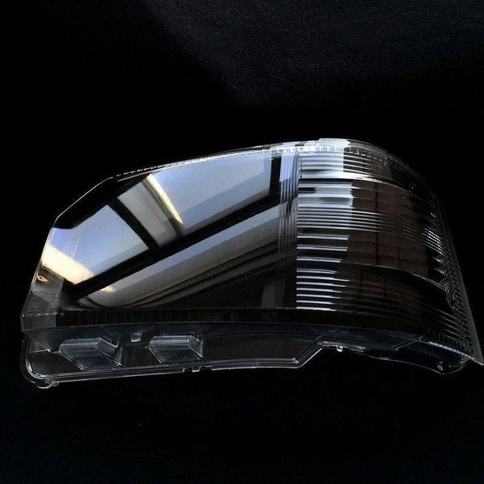 Стекла фар   Tayota Hiace