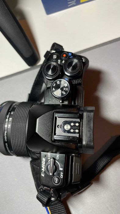 Olympus OM-D E-M10 Mark II