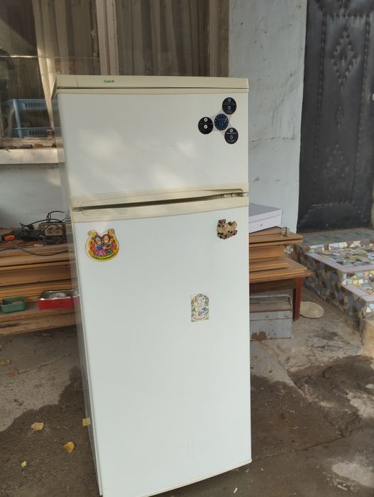 Срочно продам холодильник