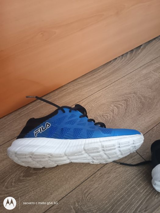 Маратонки Fila 41.5