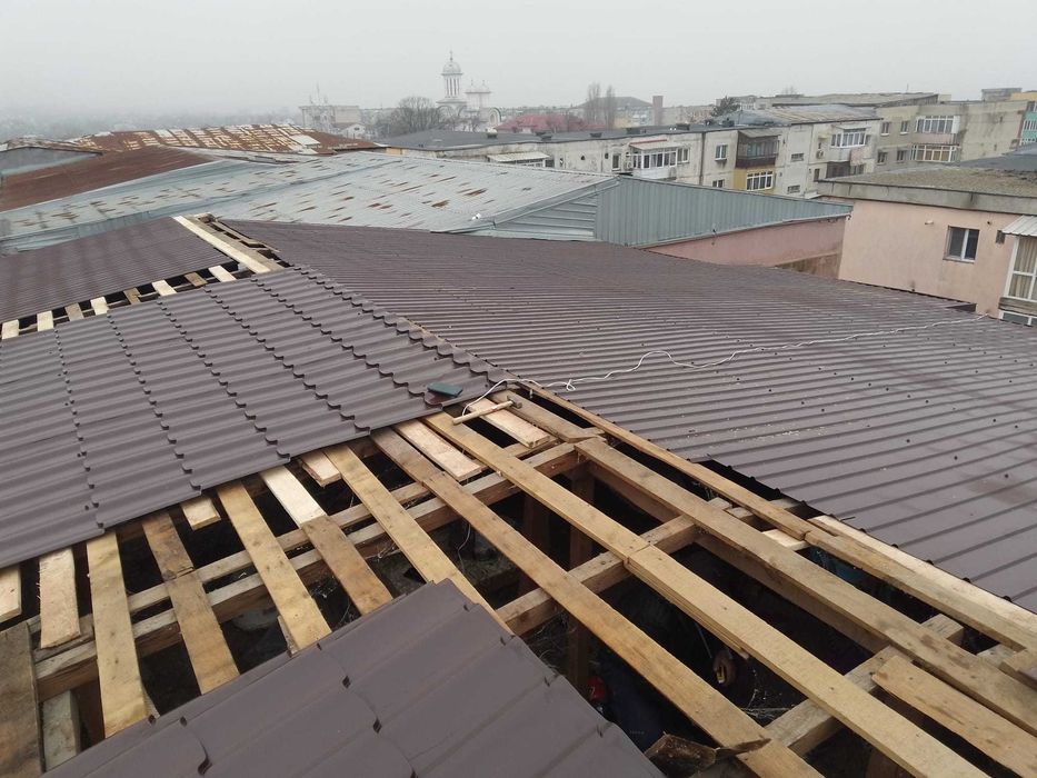 Vand apartament 2 camere semidecomandat et 4 60mp zona primaria